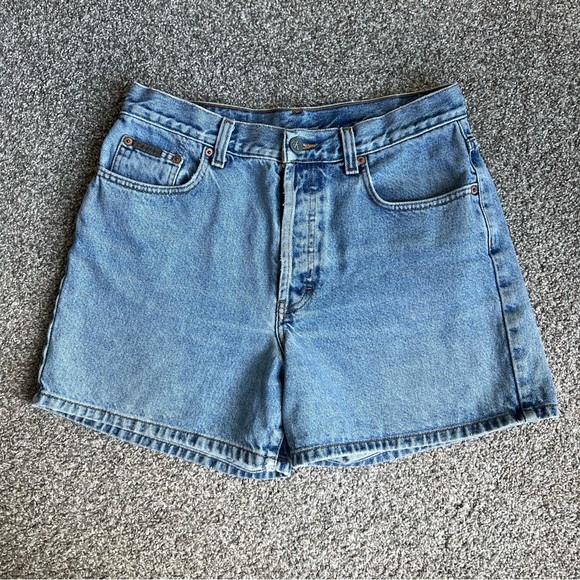 Calvin Klein Vintage Light Wash Jean Shorts, Made in USA, Size 11 - Picture 1 of 9